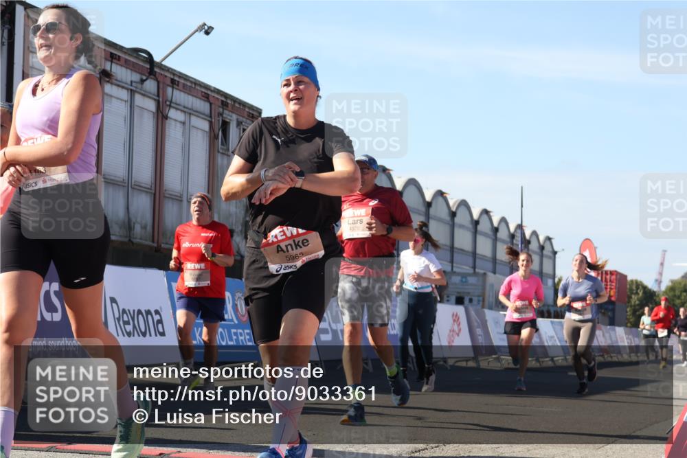 03.10.2025 - Köhlbrandbrückenlauf Luisa Fischer http://msf.ph/oto/9033361 03.10.2025 13:10:57 Ziel 4352, 4370, 4401, 4412, 4506, 4547, 4689, 4862, 4933, 4998, 5103, 5791, 5965, 6274, 6330, 6449, 6450, 6665, 6797 meine-sportfotos.de