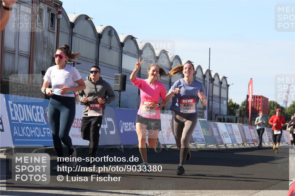 03.10.2025 - Köhlbrandbrückenlauf Luisa Fischer http://msf.ph/oto/9033380 03.10.2025 13:10:59 Ziel 4352, 4370, 4401, 4506, 4547, 4689, 4862, 4933, 4998, 5103, 5791, 5965, 6274, 6330, 6449, 6450, 6665, 6797 meine-sportfotos.de