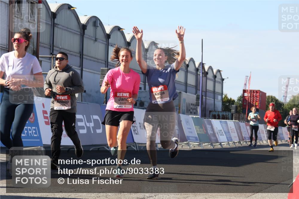 03.10.2025 - Köhlbrandbrückenlauf Luisa Fischer http://msf.ph/oto/9033383 03.10.2025 13:10:59 Ziel 4352, 4370, 4401, 4506, 4547, 4689, 4862, 4933, 4998, 5103, 5791, 5965, 6274, 6330, 6449, 6450, 6665, 6797 meine-sportfotos.de