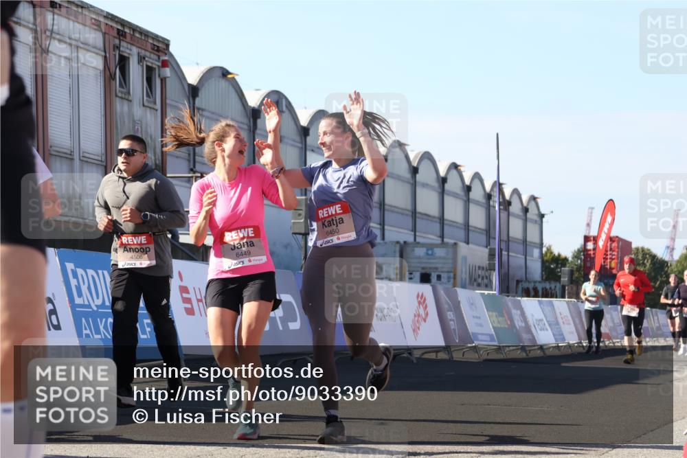 03.10.2025 - Köhlbrandbrückenlauf Luisa Fischer http://msf.ph/oto/9033390 03.10.2025 13:11:00 Ziel 4352, 4370, 4401, 4506, 4547, 4689, 4862, 4933, 4998, 5103, 5791, 5965, 6274, 6330, 6449, 6450, 6665, 6797 meine-sportfotos.de