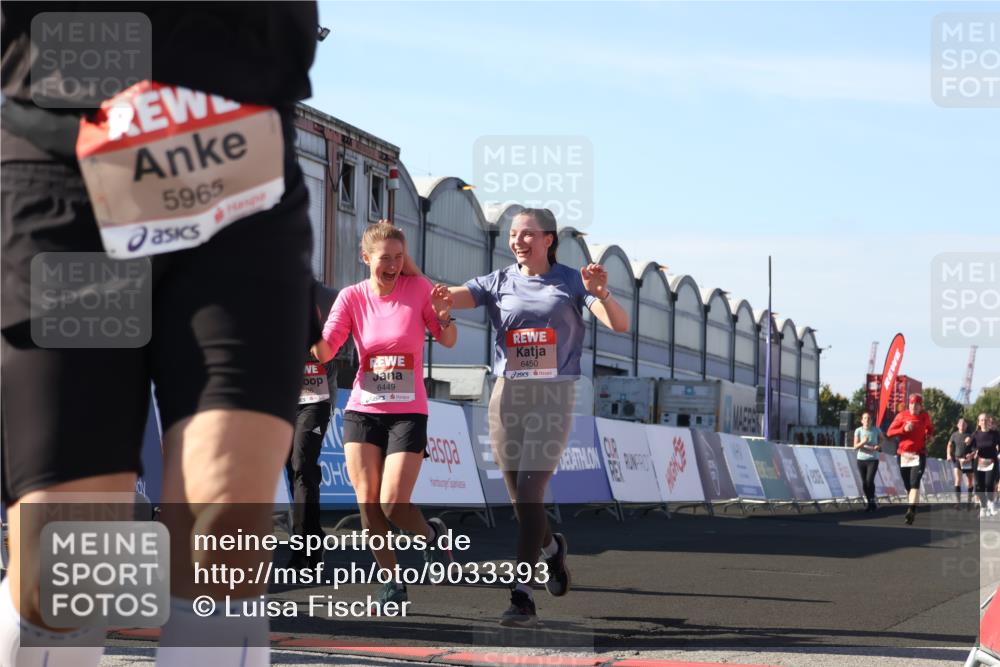 03.10.2025 - Köhlbrandbrückenlauf Luisa Fischer http://msf.ph/oto/9033393 03.10.2025 13:11:00 Ziel 4352, 4370, 4401, 4506, 4547, 4689, 4862, 4933, 4998, 5103, 5791, 5965, 6274, 6330, 6449, 6450, 6665, 6797 meine-sportfotos.de