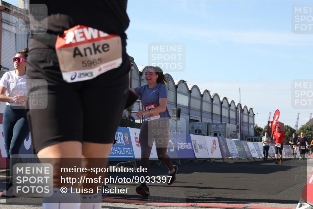 03.10.2025 - Köhlbrandbrückenlauf Luisa Fischer http://msf.ph/oto/9033397 03.10.2025 13:11:01 Ziel 4352, 4370, 4401, 4506, 4547, 4689, 4862, 4933, 4998, 5103, 5791, 5965, 6274, 6330, 6449, 6450, 6665, 6797 meine-sportfotos.de