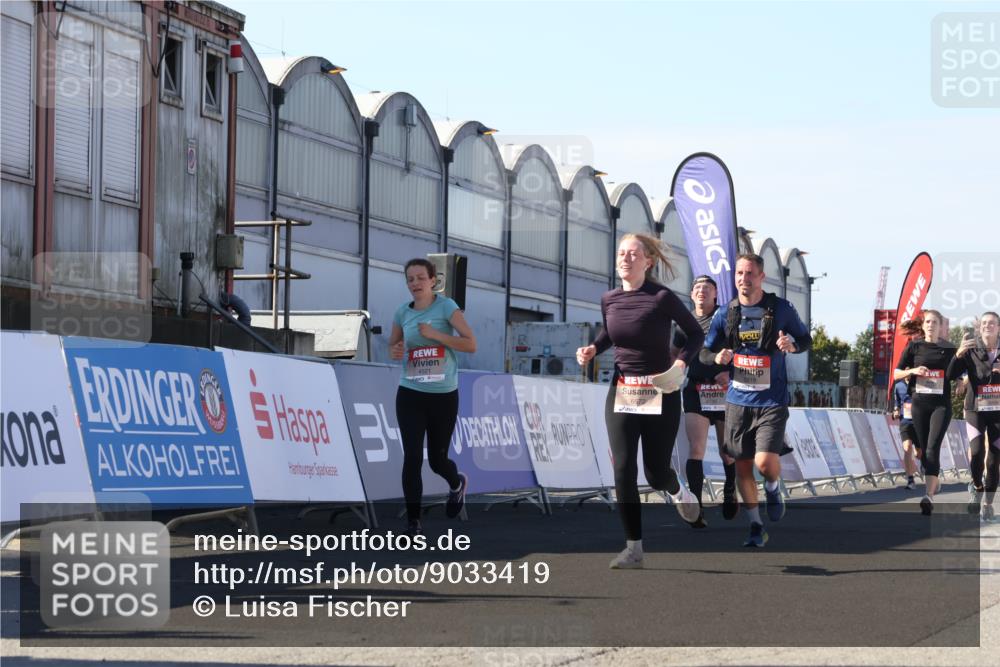 03.10.2025 - Köhlbrandbrückenlauf Luisa Fischer http://msf.ph/oto/9033419 03.10.2025 13:11:08 Ziel 4135, 4370, 4506, 4521, 4933, 4998, 5103, 5218, 5258, 5965, 6272, 6330, 6449, 6450, 6572, 6751, 6797 meine-sportfotos.de