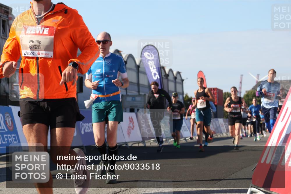 03.10.2025 - Köhlbrandbrückenlauf Luisa Fischer http://msf.ph/oto/9033518 03.10.2025 13:11:22 Ziel 4135, 4293, 4315, 4325, 4521, 4597, 4999, 5218, 5258, 5522, 5754, 5939, 6028, 6080, 6572, 6680, 6685, 6686, 6726, 6727, 6751 meine-sportfotos.de