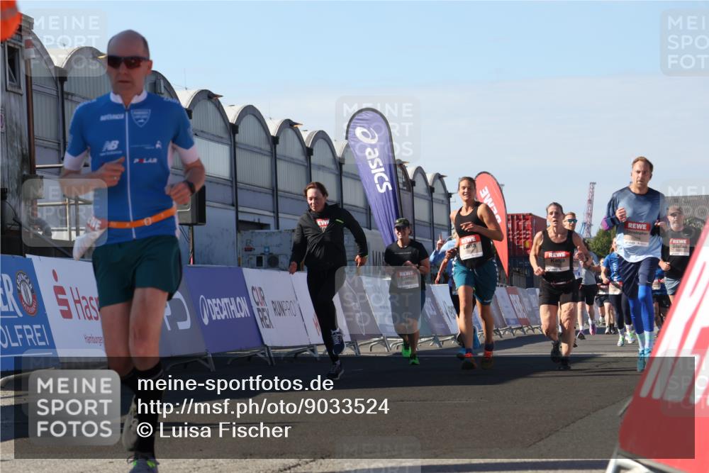03.10.2025 - Köhlbrandbrückenlauf Luisa Fischer http://msf.ph/oto/9033524 03.10.2025 13:11:22 Ziel 4135, 4293, 4315, 4325, 4521, 4597, 4999, 5218, 5258, 5522, 5754, 5939, 6028, 6080, 6572, 6680, 6685, 6686, 6726, 6727, 6751 meine-sportfotos.de