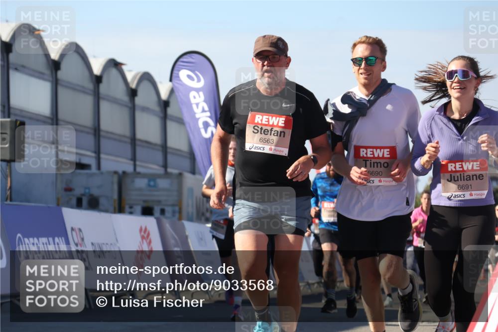 03.10.2025 - Köhlbrandbrückenlauf Luisa Fischer http://msf.ph/oto/9033568 03.10.2025 13:11:28 Ziel 4293, 4315, 4325, 4427, 4501, 4597, 4999, 5145, 5754, 5794, 5939, 6028, 6080, 6563, 6680, 6685, 6686, 6690, 6691, 6726 meine-sportfotos.de