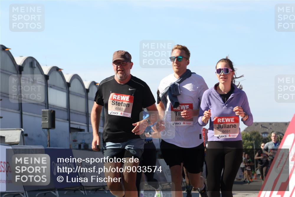03.10.2025 - Köhlbrandbrückenlauf Luisa Fischer http://msf.ph/oto/9033574 03.10.2025 13:11:29 Ziel 4158, 4293, 4315, 4325, 4427, 4501, 4597, 4999, 5145, 5754, 5794, 5939, 6028, 6080, 6563, 6680, 6685, 6686, 6690, 6691, 6726 meine-sportfotos.de
