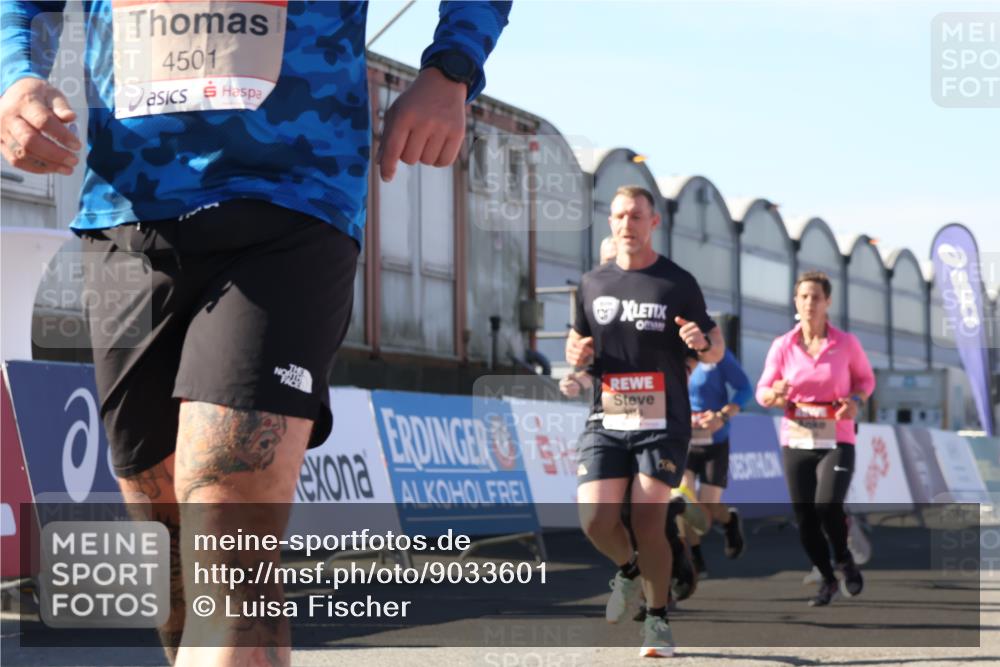 03.10.2025 - Köhlbrandbrückenlauf Luisa Fischer http://msf.ph/oto/9033601 03.10.2025 13:11:34 Ziel 4158, 4315, 4325, 4427, 4501, 4538, 4617, 4777, 4782, 4799, 4845, 4999, 5145, 5794, 5939, 6028, 6217, 6218, 6517, 6563, 6680, 6689, 6690, 6691 meine-sportfotos.de