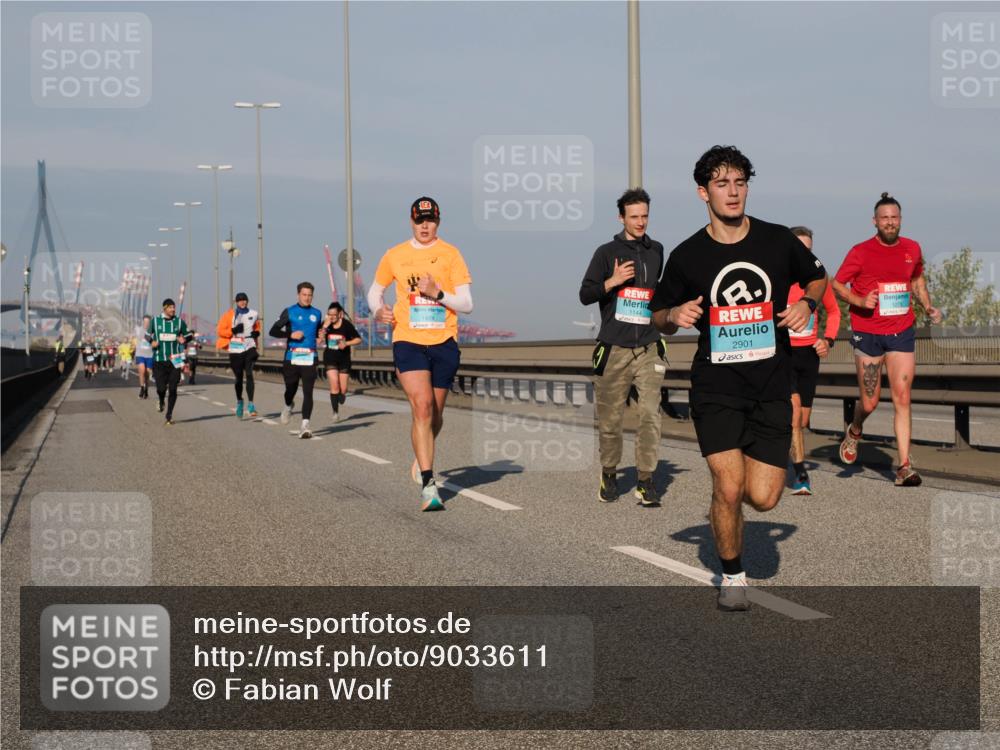 03.10.2025 - Köhlbrandbrückenlauf Fabian Wolf http://msf.ph/oto/9033611 03.10.2025 09:47:35 Position 3 1144, 2901, 1273 meine-sportfotos.de