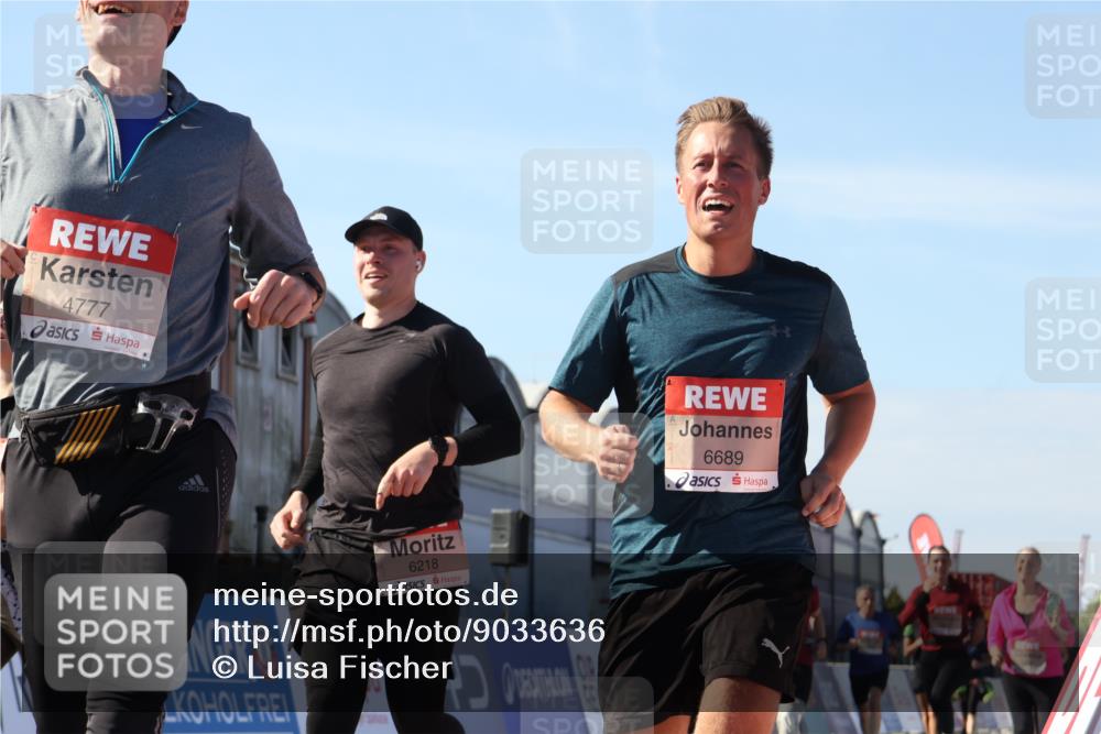 03.10.2025 - Köhlbrandbrückenlauf Luisa Fischer http://msf.ph/oto/9033636 03.10.2025 13:11:38 Ziel 4158, 4178, 4315, 4325, 4353, 4354, 4427, 4501, 4538, 4568, 4617, 4736, 4777, 4782, 4799, 4845, 5145, 5794, 5866, 5869, 5937, 6217, 6218, 6517, 6563, 6680, 6689, 6690, 6691 meine-sportfotos.de
