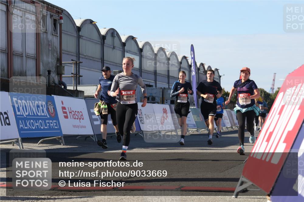 03.10.2025 - Köhlbrandbrückenlauf Luisa Fischer http://msf.ph/oto/9033669 03.10.2025 13:11:46 Ziel 4178, 4353, 4354, 4469, 4538, 4568, 4617, 4736, 4777, 4782, 4799, 4845, 5097, 5866, 5869, 5937, 6033, 6048, 6049, 6217, 6218, 6517, 6622, 6689 meine-sportfotos.de
