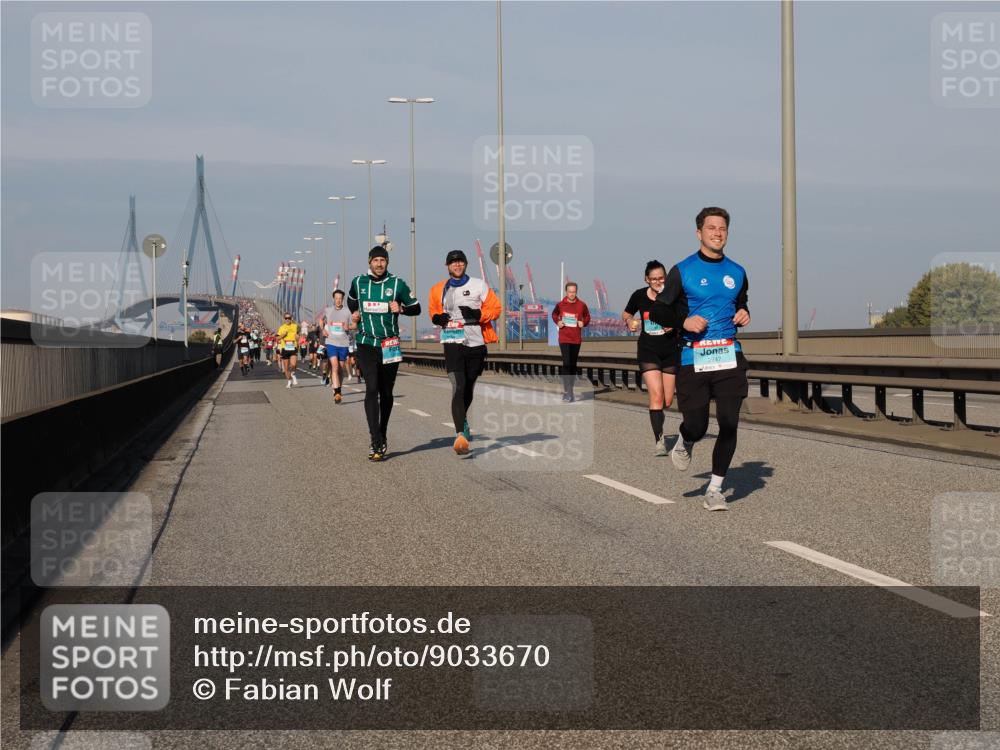 03.10.2025 - Köhlbrandbrückenlauf Fabian Wolf http://msf.ph/oto/9033670 03.10.2025 09:47:39 Position 3 947 meine-sportfotos.de