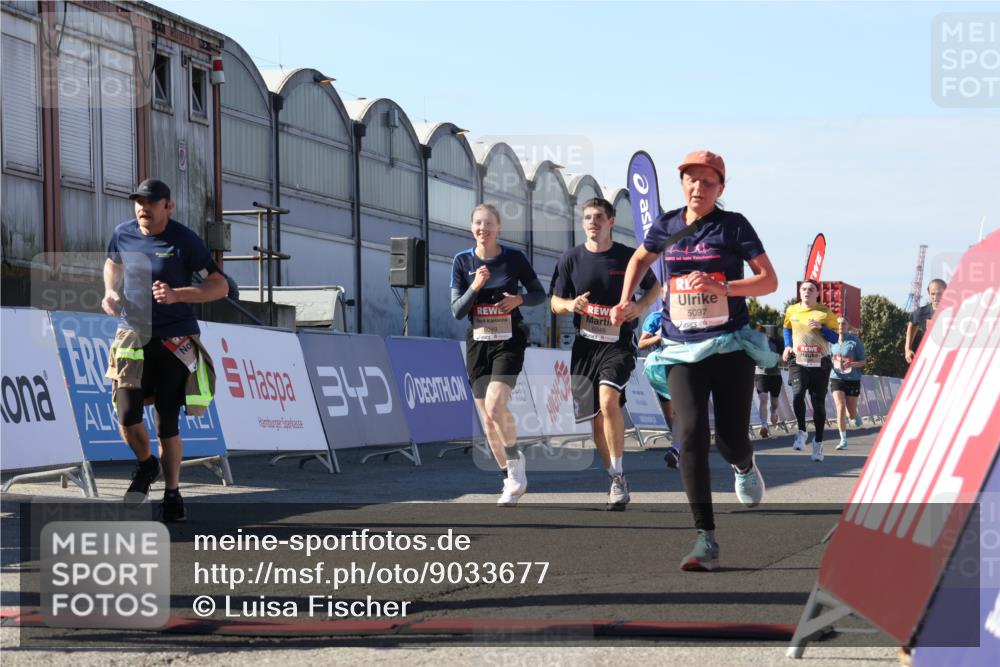 03.10.2025 - Köhlbrandbrückenlauf Luisa Fischer http://msf.ph/oto/9033677 03.10.2025 13:11:48 Ziel 4178, 4353, 4354, 4469, 4568, 4685, 4736, 4782, 5097, 5396, 5426, 5866, 5869, 5937, 6033, 6048, 6049, 6217, 6218, 6622, 6689 meine-sportfotos.de