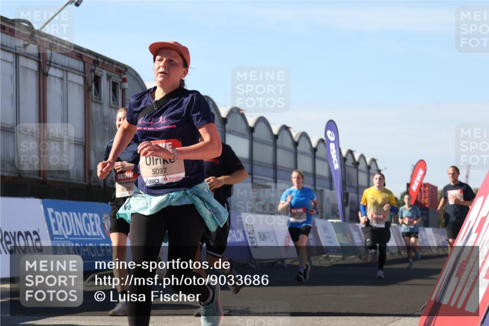 03.10.2025 - Köhlbrandbrückenlauf Luisa Fischer http://msf.ph/oto/9033686 03.10.2025 13:11:49 Ziel 4100, 4101, 4178, 4353, 4354, 4469, 4568, 4685, 4736, 4782, 5097, 5396, 5426, 5866, 5869, 5937, 6033, 6048, 6049, 6622 meine-sportfotos.de