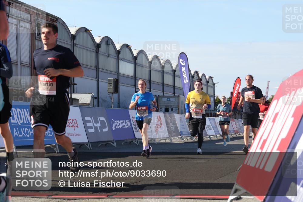 03.10.2025 - Köhlbrandbrückenlauf Luisa Fischer http://msf.ph/oto/9033690 03.10.2025 13:11:50 Ziel 4100, 4101, 4178, 4353, 4354, 4469, 4568, 4685, 4736, 4782, 5097, 5396, 5426, 5866, 5869, 5937, 6033, 6048, 6049, 6622, 6763 meine-sportfotos.de