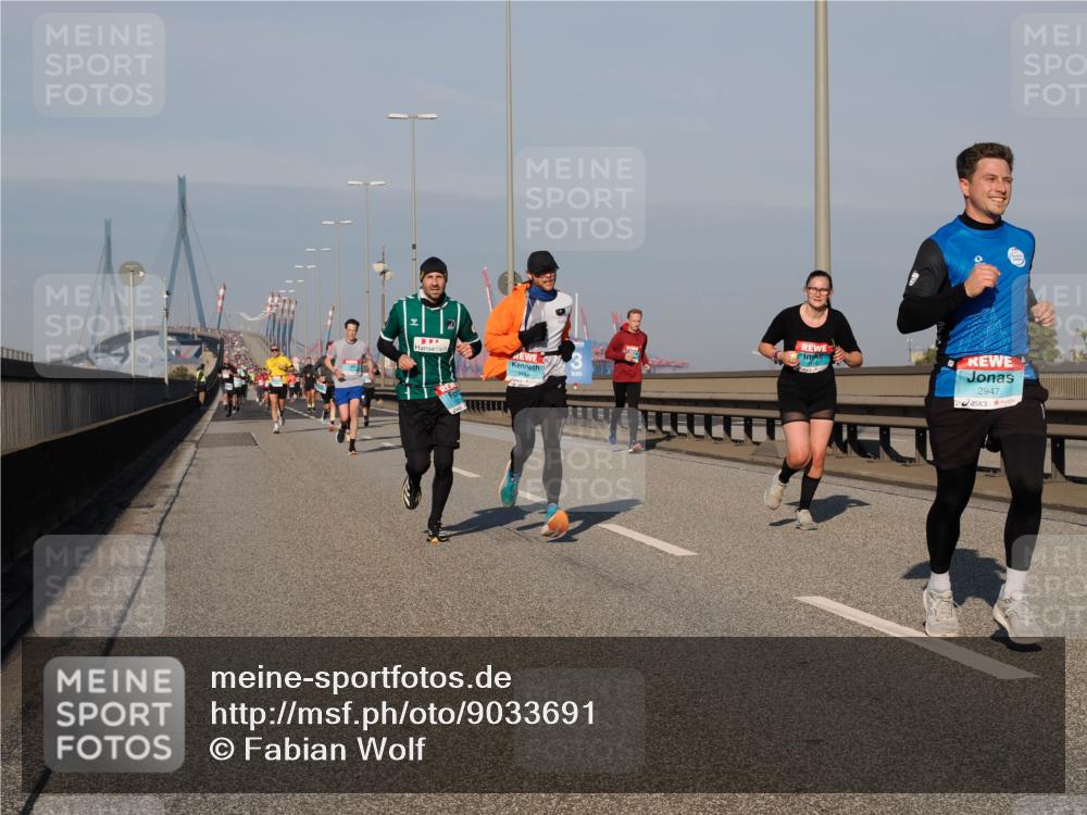 03.10.2025 - Köhlbrandbrückenlauf Fabian Wolf http://msf.ph/oto/9033691 03.10.2025 09:47:40 Position 3 2947 meine-sportfotos.de