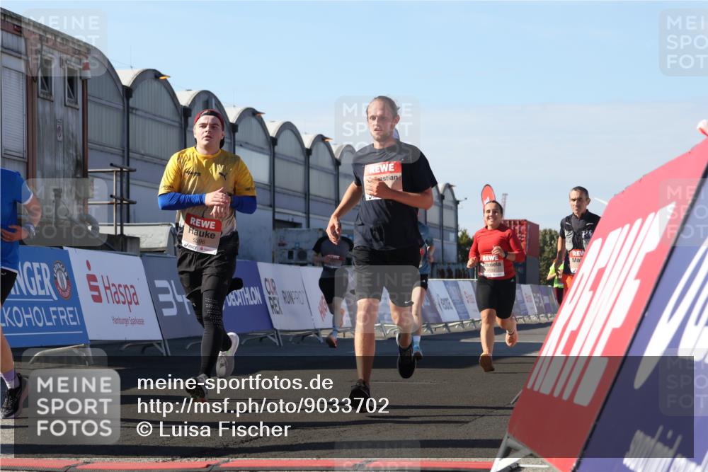 03.10.2025 - Köhlbrandbrückenlauf Luisa Fischer http://msf.ph/oto/9033702 03.10.2025 13:11:52 Ziel 4100, 4101, 4178, 4353, 4354, 4469, 4568, 4685, 4736, 5097, 5396, 5426, 5866, 5869, 5937, 6033, 6048, 6049, 6622, 6763, 6796 meine-sportfotos.de