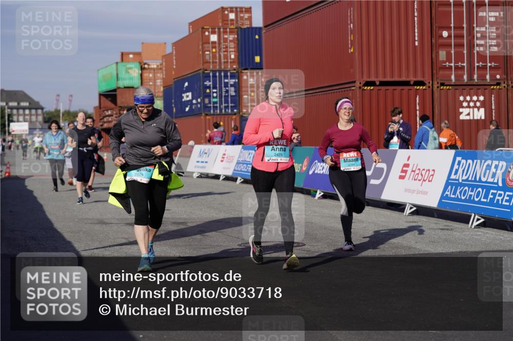 03.10.2025 - Köhlbrandbrückenlauf Michael Burmester http://msf.ph/oto/9033718 03.10.2025 10:42:05 Ziel 2178, 2179, 2277, 2278, 2429, 2515, 2531, 2603, 3070, 3284 meine-sportfotos.de