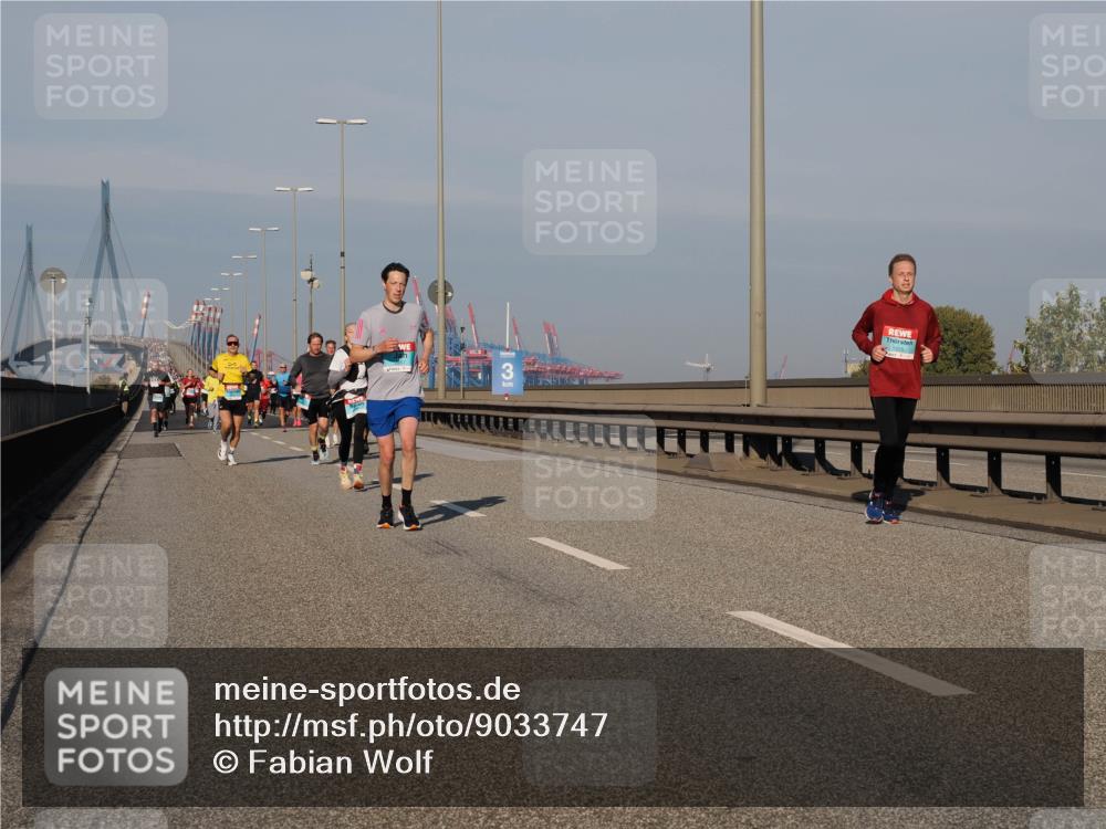 03.10.2025 - Köhlbrandbrückenlauf Fabian Wolf http://msf.ph/oto/9033747 03.10.2025 09:47:45 Position 3 1225 meine-sportfotos.de