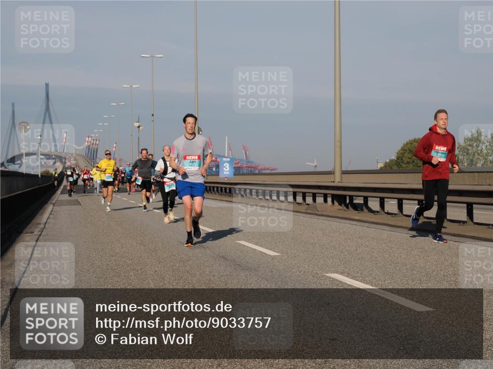 03.10.2025 - Köhlbrandbrückenlauf Fabian Wolf http://msf.ph/oto/9033757 03.10.2025 09:47:45 Position 3 2857, 3 meine-sportfotos.de