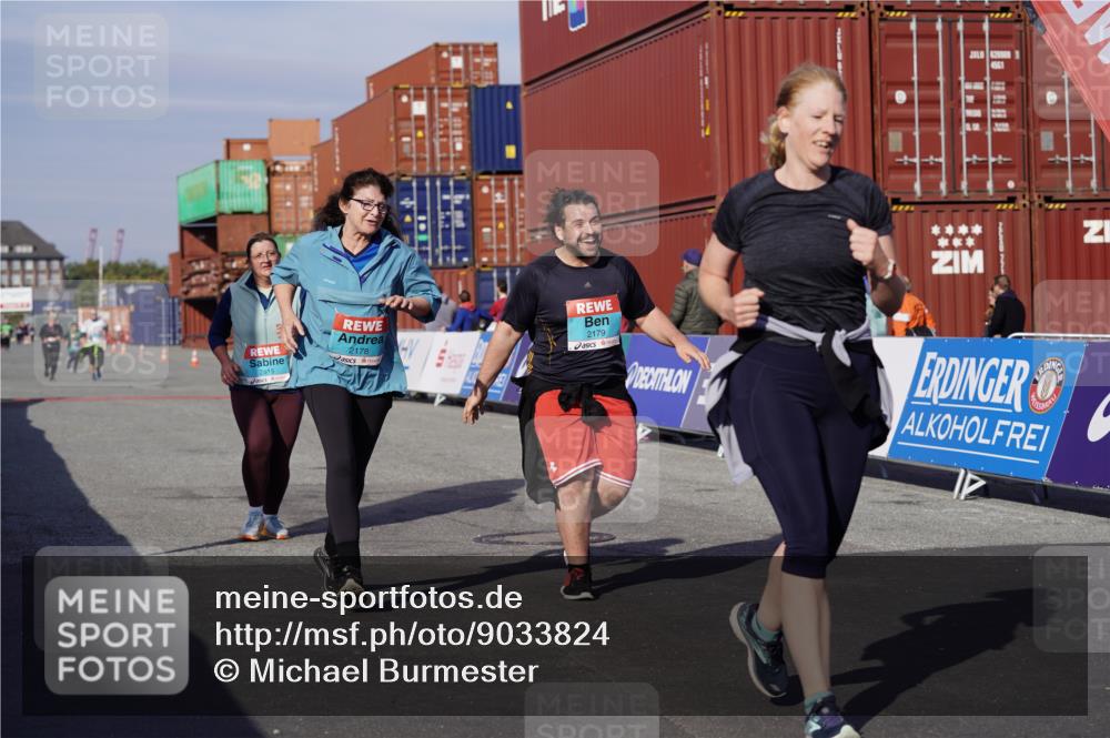 03.10.2025 - Köhlbrandbrückenlauf Michael Burmester http://msf.ph/oto/9033824 03.10.2025 10:42:11 Ziel 2178, 2179, 2277, 2278, 2515, 3070, 3284 meine-sportfotos.de