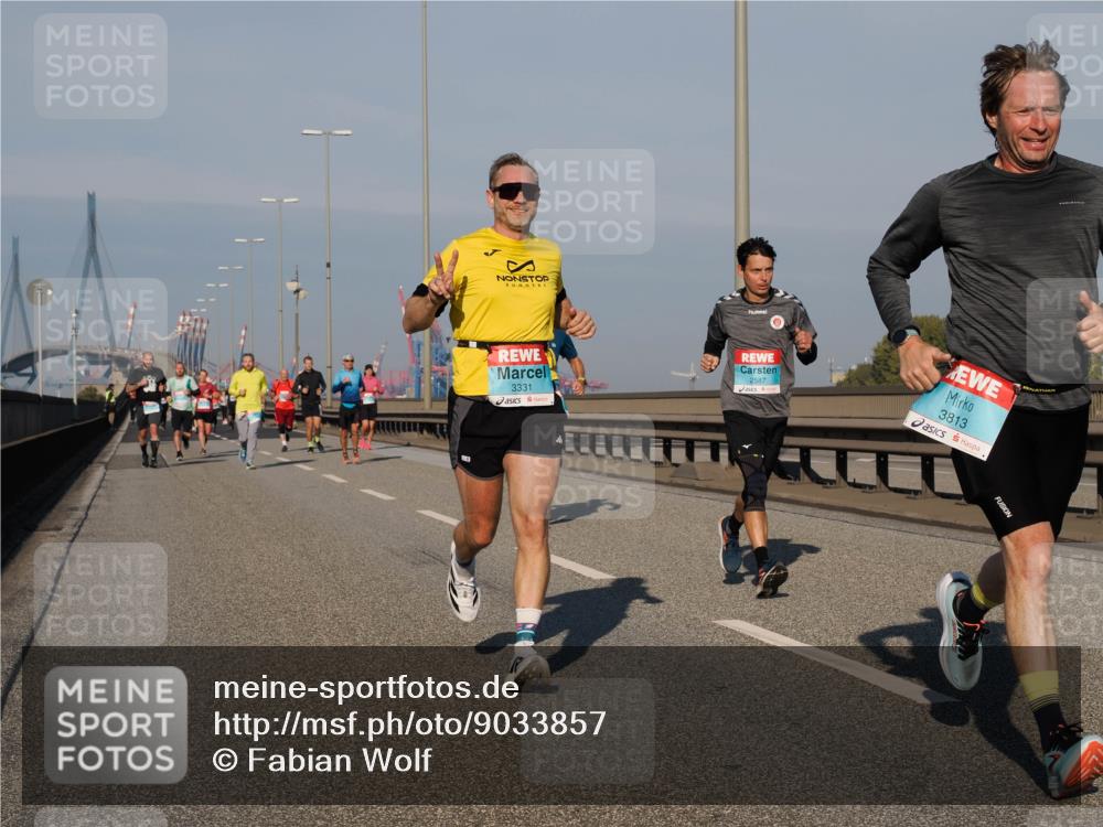 03.10.2025 - Köhlbrandbrückenlauf Fabian Wolf http://msf.ph/oto/9033857 03.10.2025 09:47:52 Position 3 3331, 2587, 3813 meine-sportfotos.de