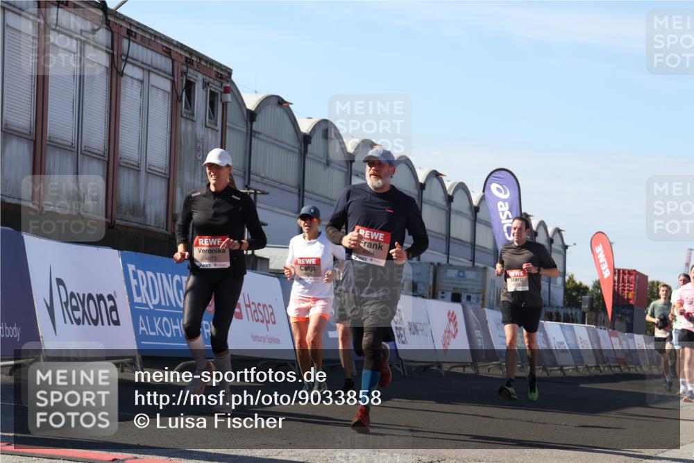 03.10.2025 - Köhlbrandbrückenlauf Luisa Fischer http://msf.ph/oto/9033858 03.10.2025 13:12:33 Ziel 4189, 4609, 4638, 4700, 4745, 4858, 4864, 4873, 4908, 4973, 6466 meine-sportfotos.de