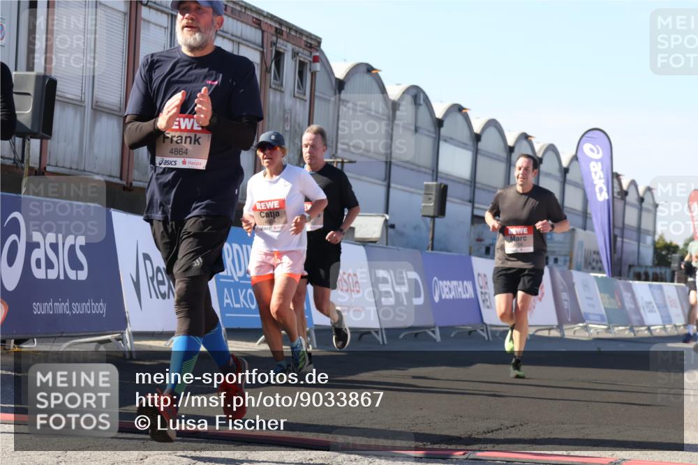 03.10.2025 - Köhlbrandbrückenlauf Luisa Fischer http://msf.ph/oto/9033867 03.10.2025 13:12:34 Ziel 4189, 4609, 4638, 4700, 4745, 4858, 4864, 4873, 4973, 5874, 6466, 6588 meine-sportfotos.de