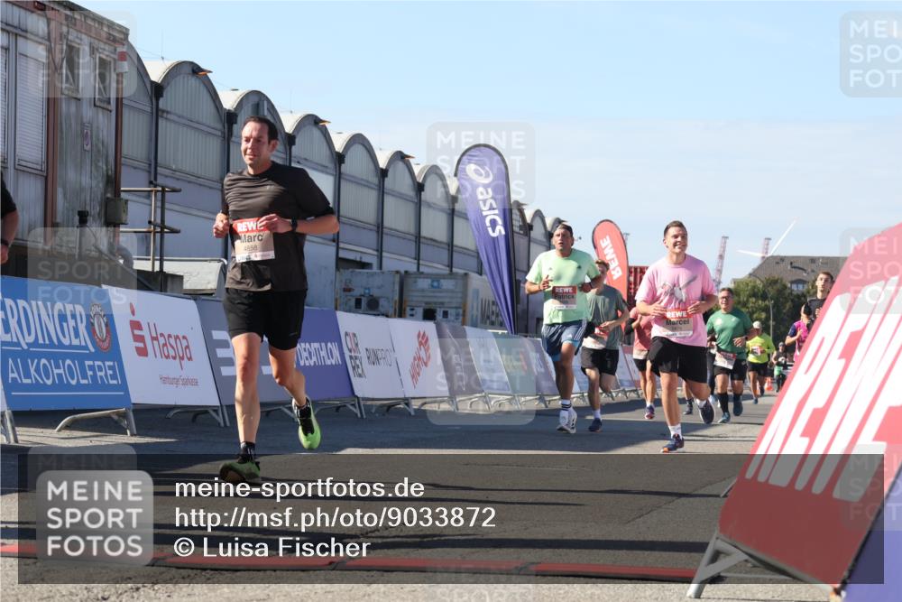 03.10.2025 - Köhlbrandbrückenlauf Luisa Fischer http://msf.ph/oto/9033872 03.10.2025 13:12:35 Ziel 4048, 4189, 4609, 4638, 4700, 4745, 4858, 4864, 4873, 4973, 5874, 6466, 6588 meine-sportfotos.de