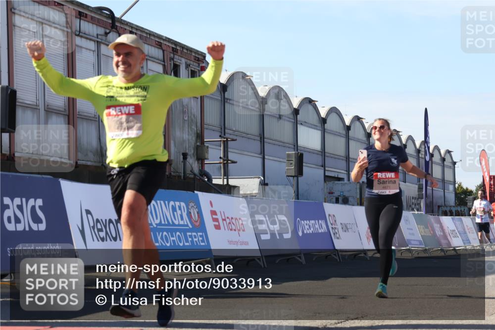 03.10.2025 - Köhlbrandbrückenlauf Luisa Fischer http://msf.ph/oto/9033913 03.10.2025 13:12:50 Ziel 4048, 4391, 4392, 4527, 4671, 4855, 4965, 4975, 5874, 5916, 6497, 6588, 6791 meine-sportfotos.de