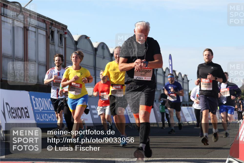 03.10.2025 - Köhlbrandbrückenlauf Luisa Fischer http://msf.ph/oto/9033956 03.10.2025 13:12:57 Ziel 4446, 4487, 4528, 4559, 4628, 4671, 4965, 5051, 5381, 5673, 5674, 6303, 6496, 6497, 6530, 6791 meine-sportfotos.de