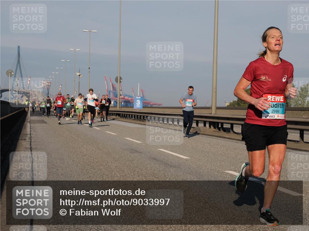 03.10.2025 - Köhlbrandbrückenlauf Fabian Wolf http://msf.ph/oto/9033997 03.10.2025 09:48:06 Position 3 2998 meine-sportfotos.de