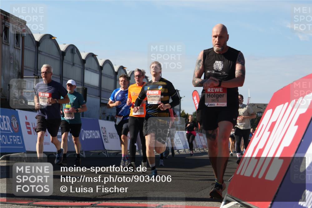 03.10.2025 - Köhlbrandbrückenlauf Luisa Fischer http://msf.ph/oto/9034006 03.10.2025 13:13:11 Ziel 4191, 4193, 4373, 4463, 4513, 4528, 4748, 5025, 5051, 5204, 5678, 5852, 6303, 6393, 6496, 6705, 6725, 6742, 6755, 6818 meine-sportfotos.de