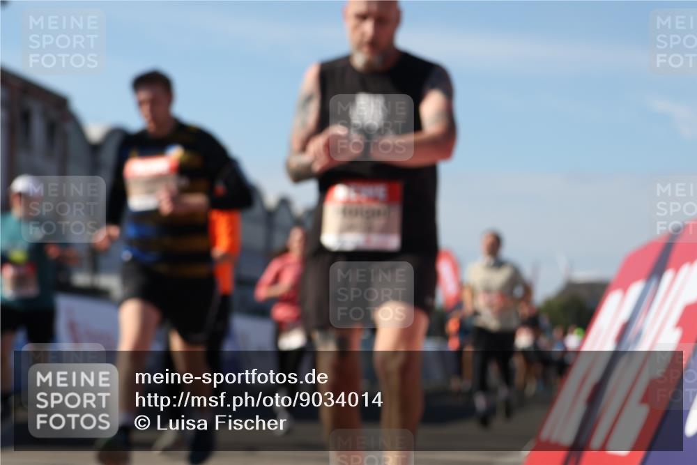 03.10.2025 - Köhlbrandbrückenlauf Luisa Fischer http://msf.ph/oto/9034014 03.10.2025 13:13:13 Ziel 4191, 4193, 4223, 4373, 4463, 4513, 4528, 4583, 4748, 5025, 5204, 5678, 5852, 6393, 6705, 6725, 6742, 6755, 6818 meine-sportfotos.de