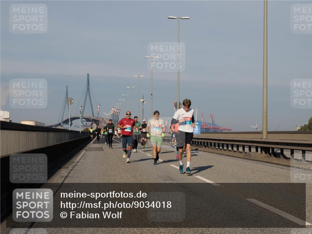 03.10.2025 - Köhlbrandbrückenlauf Fabian Wolf http://msf.ph/oto/9034018 03.10.2025 09:48:10 Position 3 3 meine-sportfotos.de