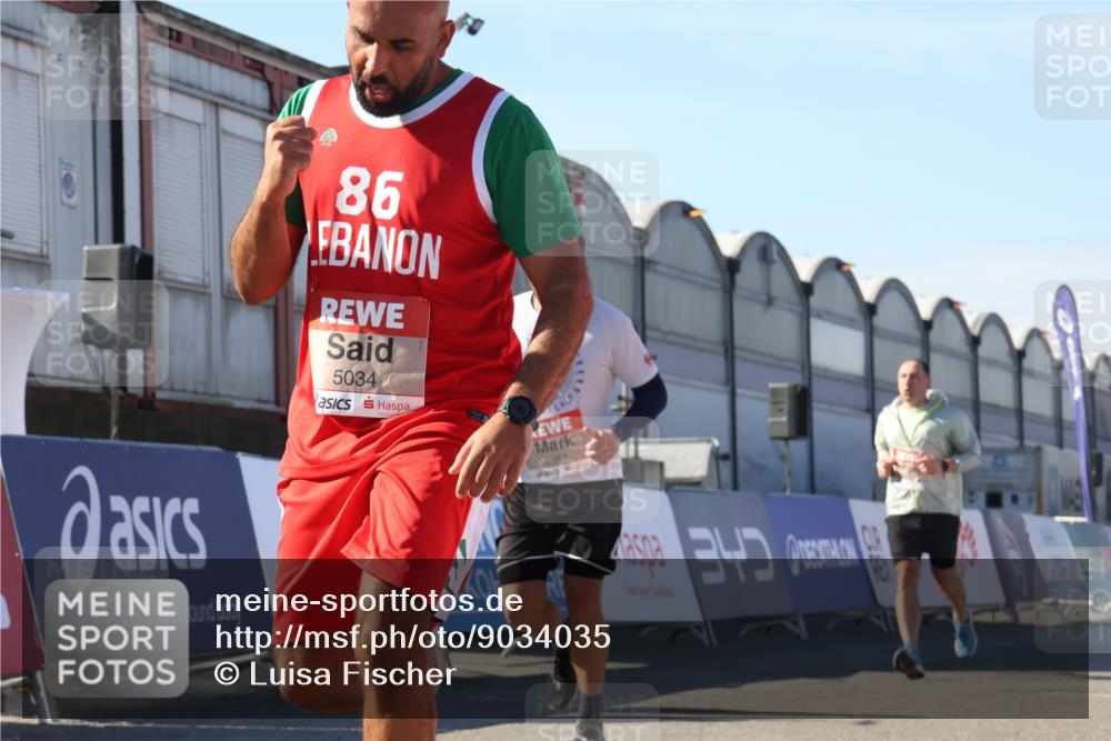 03.10.2025 - Köhlbrandbrückenlauf Luisa Fischer http://msf.ph/oto/9034035 03.10.2025 13:13:21 Ziel 4191, 4223, 4373, 4383, 4463, 4513, 4583, 4853, 5025, 5034, 5204, 5261, 5358, 5678, 5852, 6725, 6788, 6789, 6818 meine-sportfotos.de