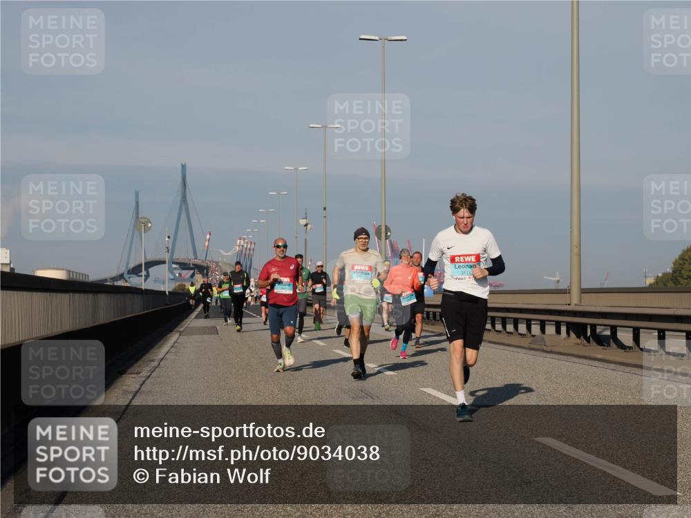 03.10.2025 - Köhlbrandbrückenlauf Fabian Wolf http://msf.ph/oto/9034038 03.10.2025 09:48:11 Position 3 3111 meine-sportfotos.de
