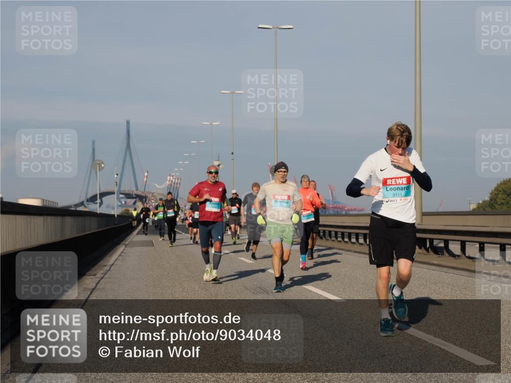 03.10.2025 - Köhlbrandbrückenlauf Fabian Wolf http://msf.ph/oto/9034048 03.10.2025 09:48:12 Position 3 1776, 3111 meine-sportfotos.de