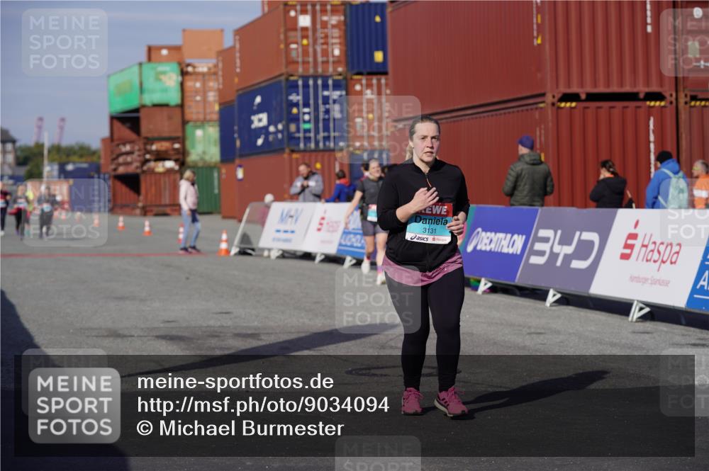 03.10.2025 - Köhlbrandbrückenlauf Michael Burmester http://msf.ph/oto/9034094 03.10.2025 10:42:54 Ziel 3131, 3623, 3649 meine-sportfotos.de