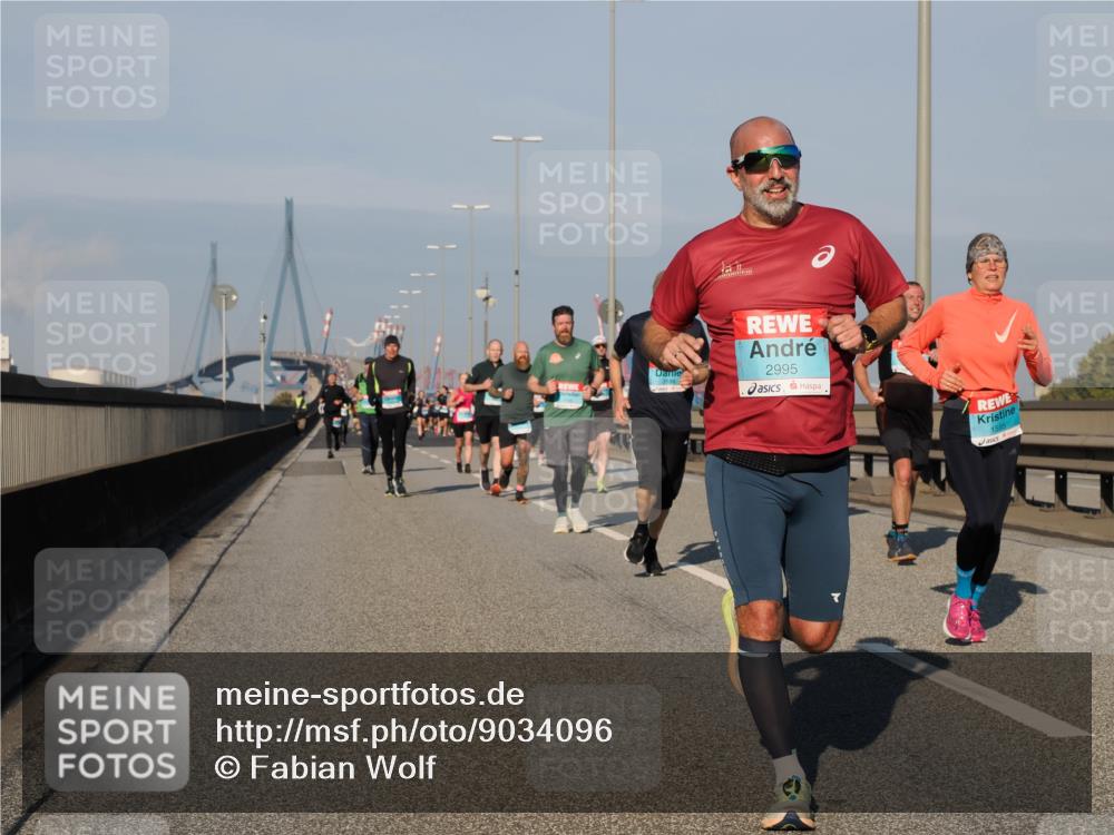 03.10.2025 - Köhlbrandbrückenlauf Fabian Wolf http://msf.ph/oto/9034096 03.10.2025 09:48:15 Position 3 2995, 1595 meine-sportfotos.de