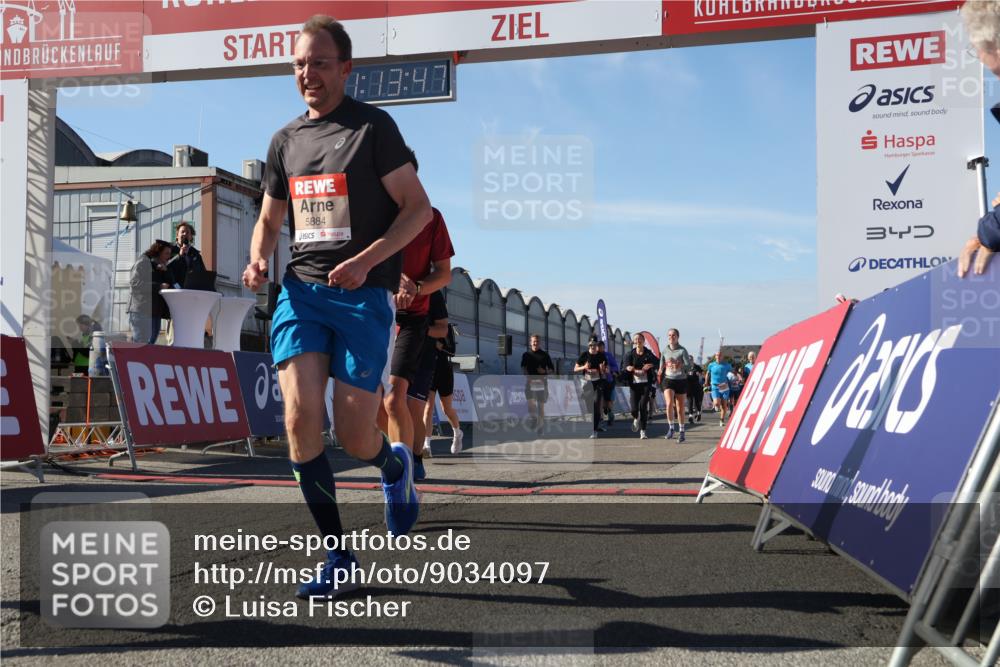 03.10.2025 - Köhlbrandbrückenlauf Luisa Fischer http://msf.ph/oto/9034097 03.10.2025 13:13:46 Ziel 4348, 4461, 4522, 4642, 5640, 5802, 5884, 5886, 5908, 6116, 6228, 6363, 6366, 6487, 6488, 6604 meine-sportfotos.de
