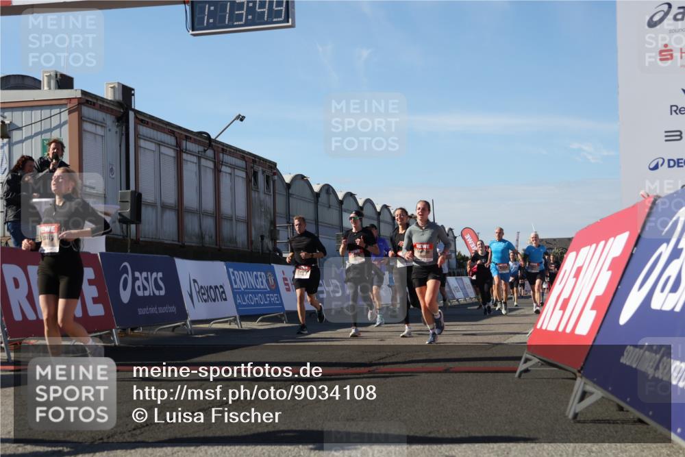 03.10.2025 - Köhlbrandbrückenlauf Luisa Fischer http://msf.ph/oto/9034108 03.10.2025 13:13:48 Ziel 4348, 4461, 4522, 4642, 5078, 5640, 5802, 5884, 5886, 5908, 6116, 6125, 6227, 6228, 6363, 6366, 6487, 6488, 6604 meine-sportfotos.de