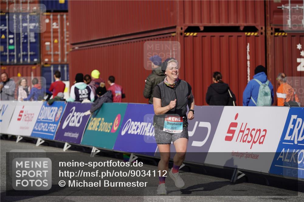 03.10.2025 - Köhlbrandbrückenlauf Michael Burmester http://msf.ph/oto/9034112 03.10.2025 10:42:58 Ziel 3649 meine-sportfotos.de