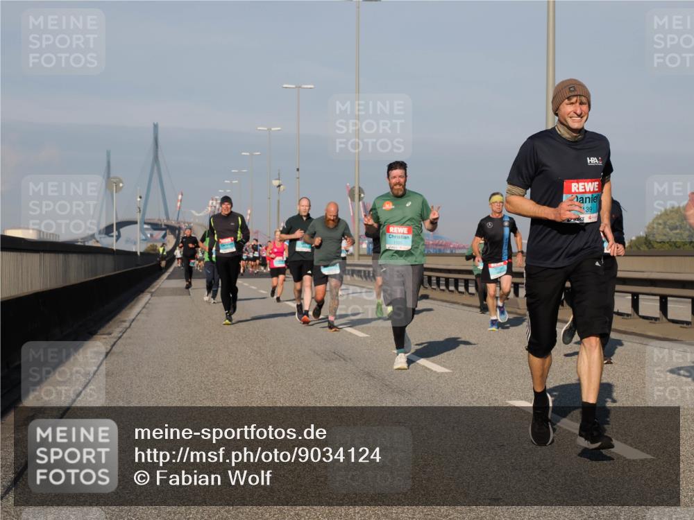 03.10.2025 - Köhlbrandbrückenlauf Fabian Wolf http://msf.ph/oto/9034124 03.10.2025 09:48:17 Position 3 1105, 139 meine-sportfotos.de