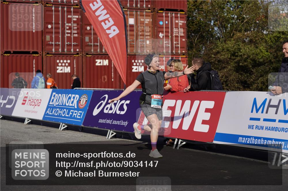 03.10.2025 - Köhlbrandbrückenlauf Michael Burmester http://msf.ph/oto/9034147 03.10.2025 10:42:59 Ziel 3649 meine-sportfotos.de
