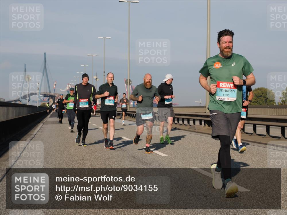 03.10.2025 - Köhlbrandbrückenlauf Fabian Wolf http://msf.ph/oto/9034155 03.10.2025 09:48:19 Position 3 1072, 10, 1105 meine-sportfotos.de