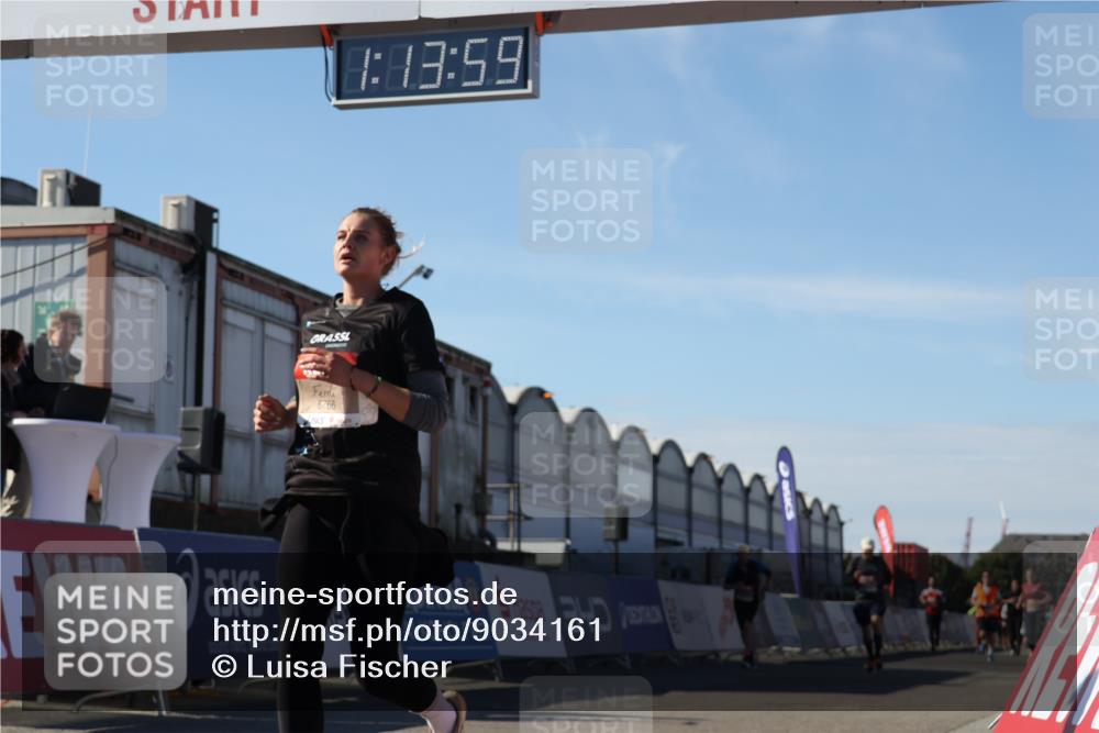 03.10.2025 - Köhlbrandbrückenlauf Luisa Fischer http://msf.ph/oto/9034161 03.10.2025 13:13:58 Ziel 4188, 4306, 4348, 4522, 4612, 4642, 4868, 5078, 5640, 5700, 5727, 6125, 6227, 6228, 6318, 6487, 6488, 6604, 6766 meine-sportfotos.de