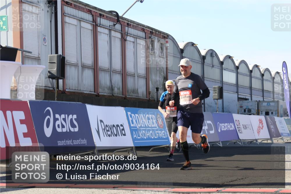 03.10.2025 - Köhlbrandbrückenlauf Luisa Fischer http://msf.ph/oto/9034164 03.10.2025 13:14:01 Ziel 4188, 4306, 4522, 4612, 4785, 4868, 5078, 5640, 5700, 5727, 6125, 6227, 6228, 6318, 6487, 6604, 6766 meine-sportfotos.de