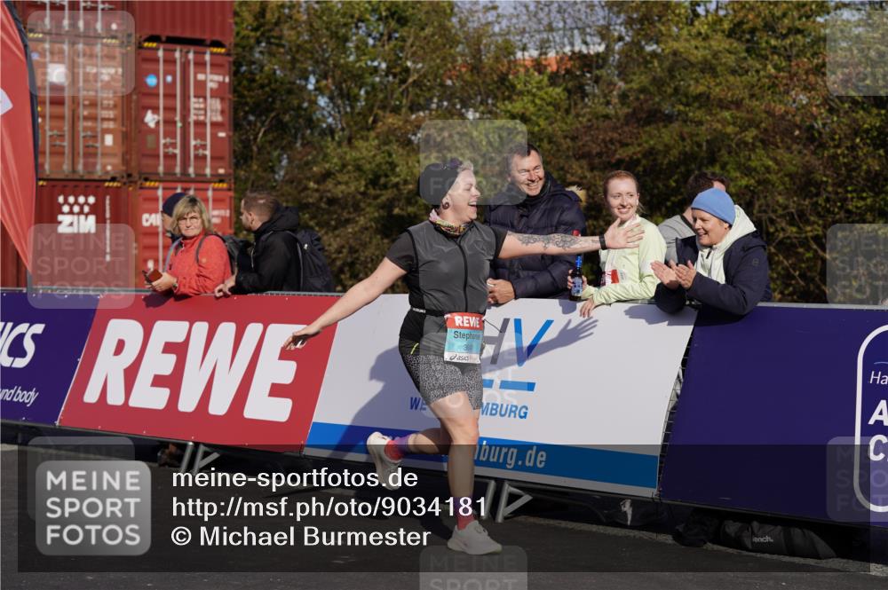 03.10.2025 - Köhlbrandbrückenlauf Michael Burmester http://msf.ph/oto/9034181 03.10.2025 10:43:00 Ziel 3649 meine-sportfotos.de