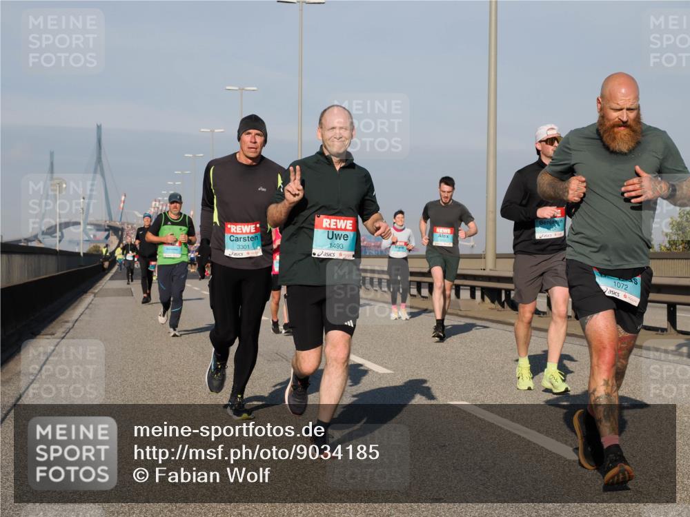 03.10.2025 - Köhlbrandbrückenlauf Fabian Wolf http://msf.ph/oto/9034185 03.10.2025 09:48:22 Position 3 1493, 3301, 207, 1072 meine-sportfotos.de
